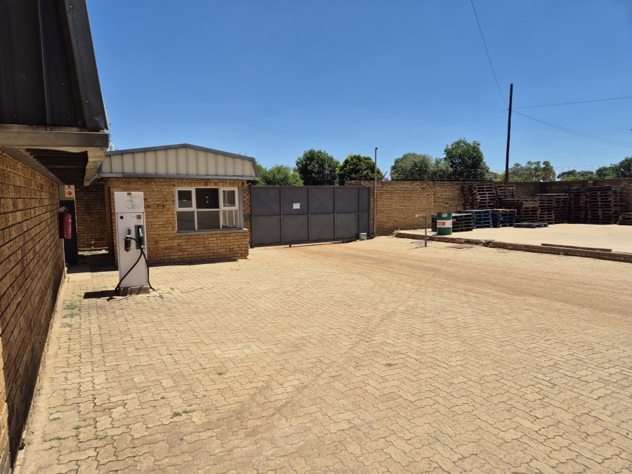 Commercial Property for Sale in Klerksdorp Industrial North West
